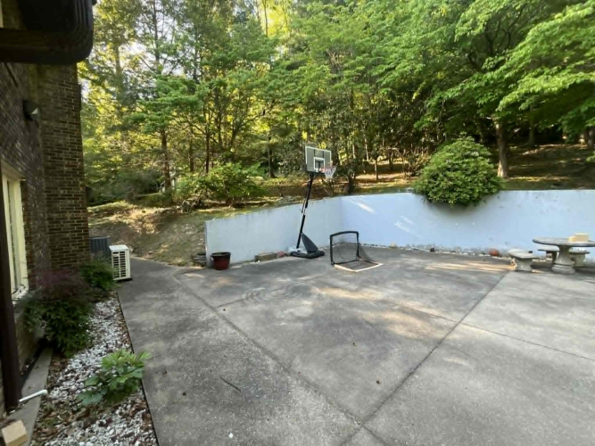 Listing Image 58