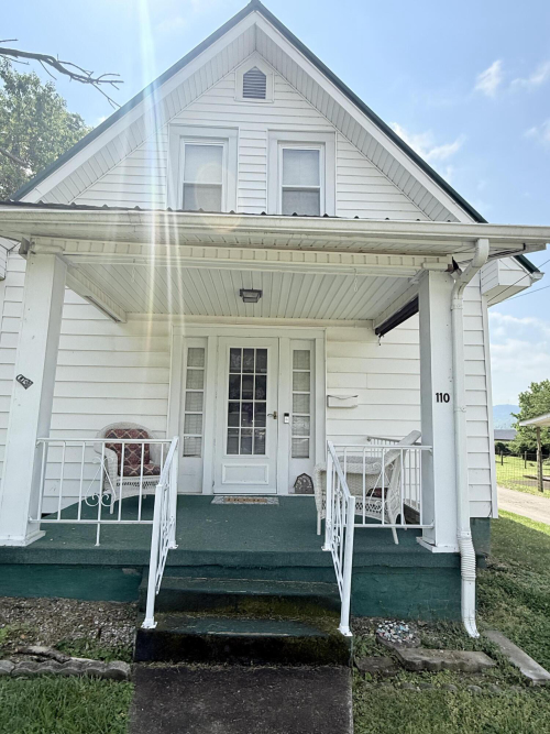 Listing Image 5