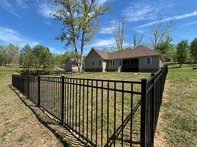 Listing Image 8