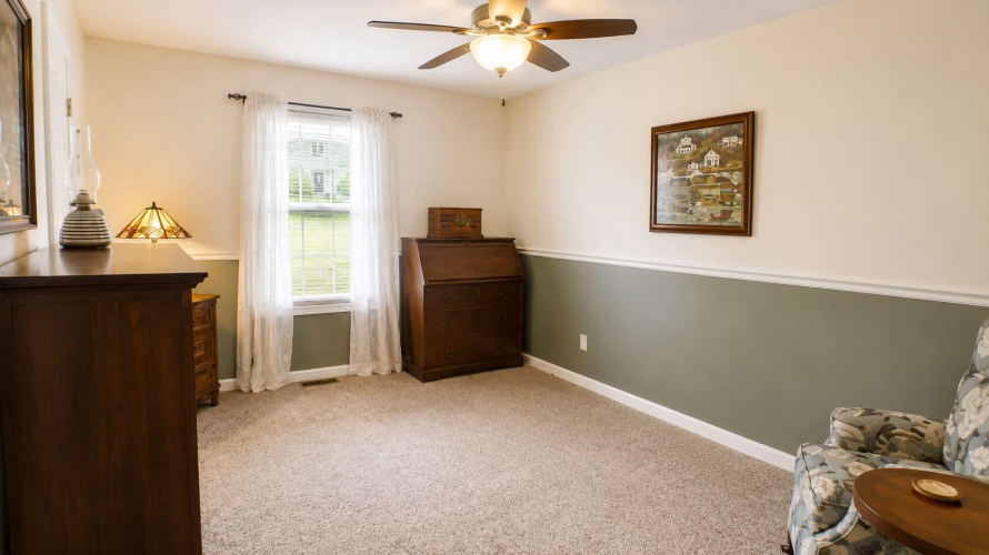 Listing Image 23
