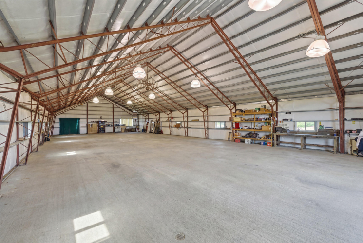 Listing Image 108
