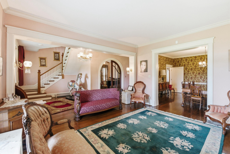 Listing Image 20