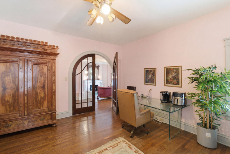Listing Image 23