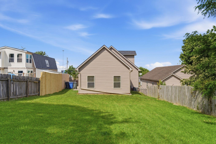 Listing Image 43