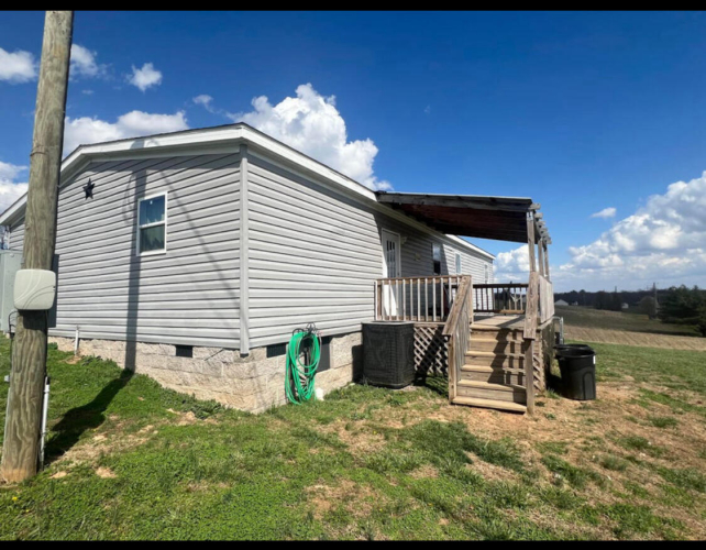 Listing Image 4