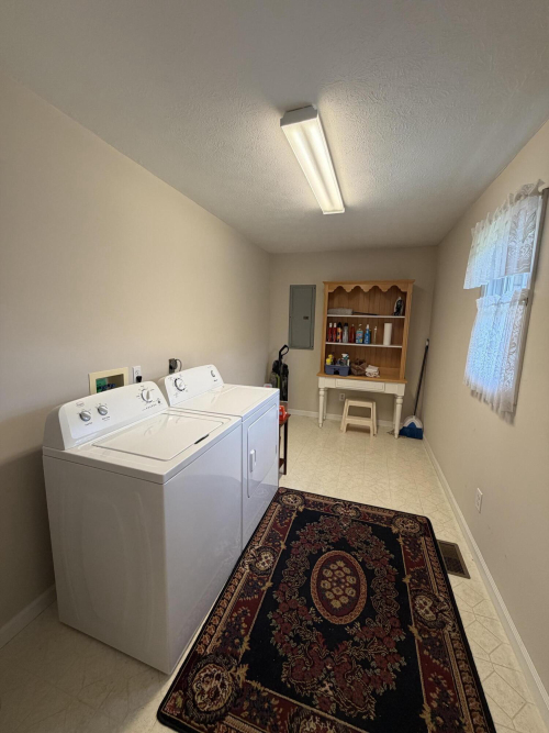 Listing Image 17
