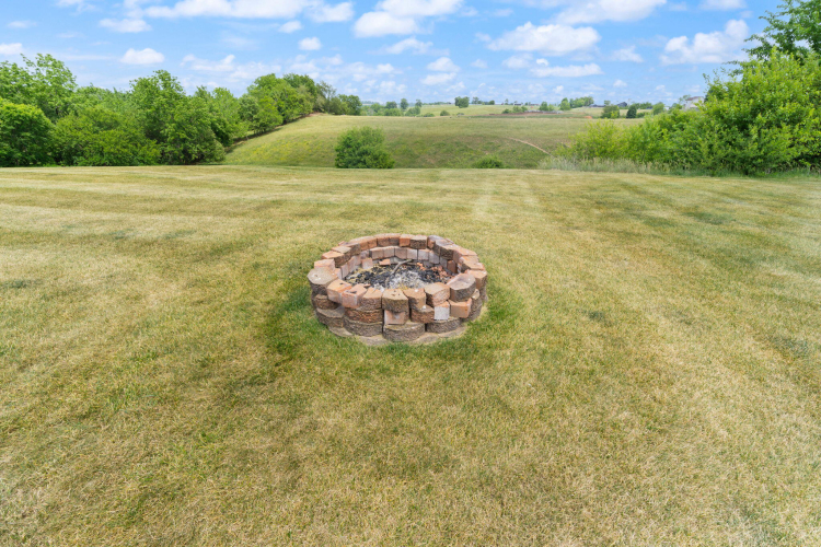 Listing Image 75