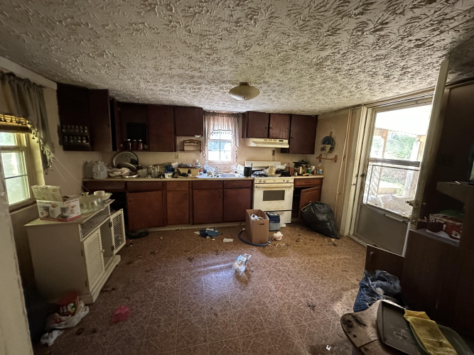 Listing Image 16