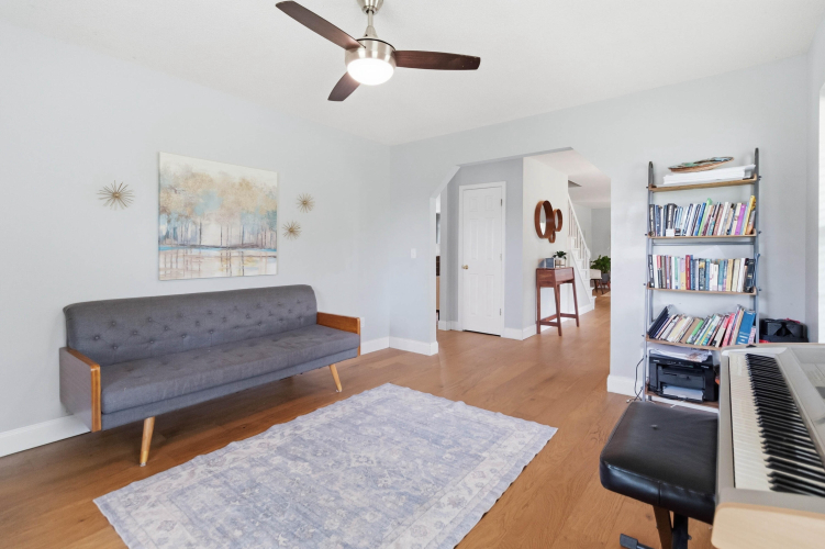 Listing Image 23