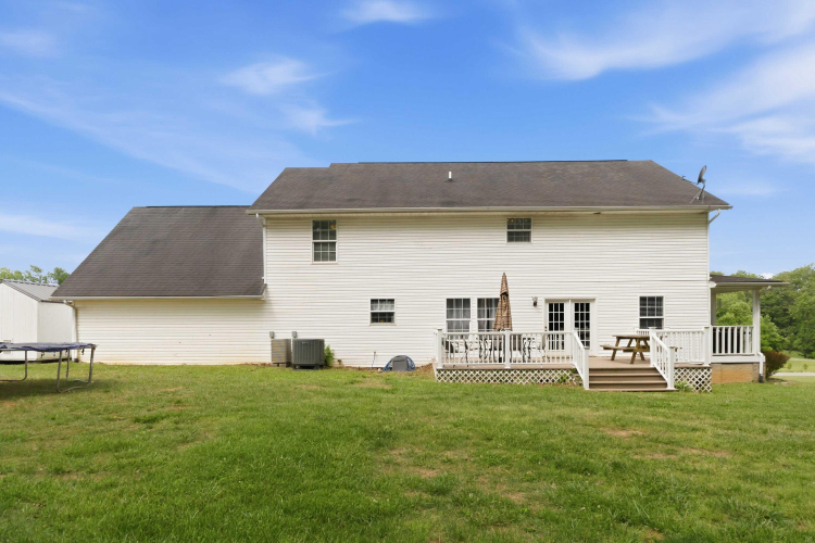 Listing Image 44