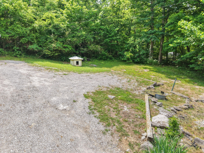 Listing Image 38