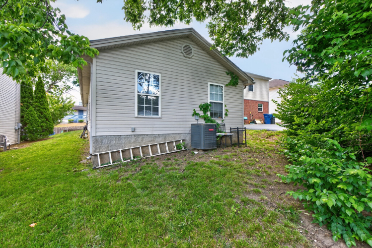 Listing Image 20