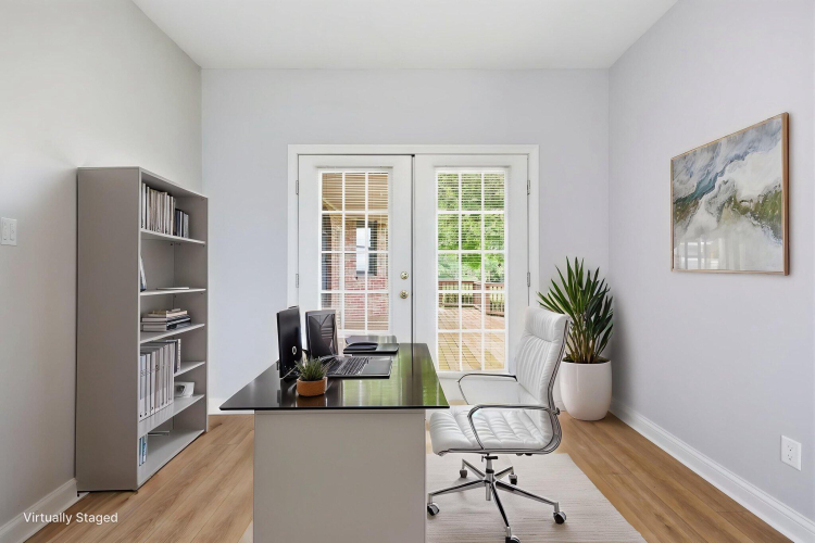 Listing Image 10
