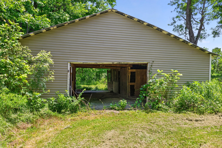 Listing Image 28