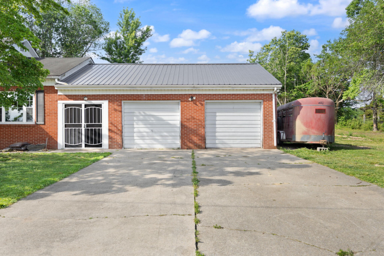 Listing Image 28