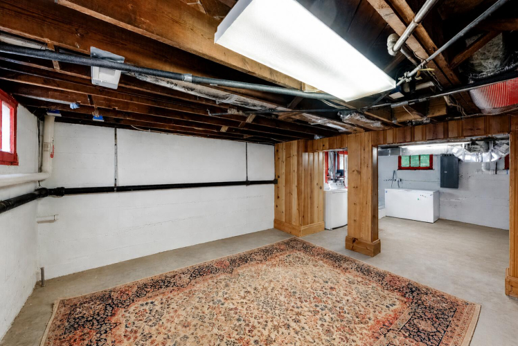 Listing Image 56