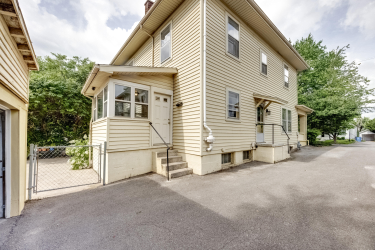 Listing Image 58