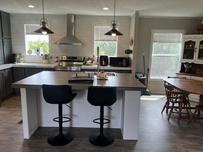Listing Image 14