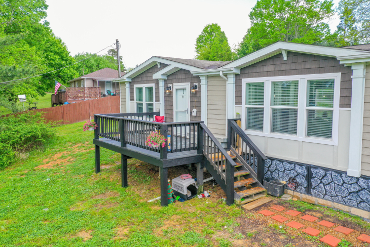 Listing Image 11