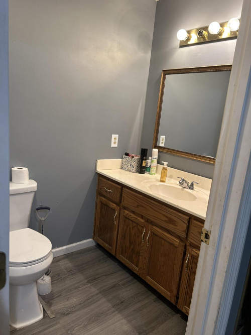Listing Image 10