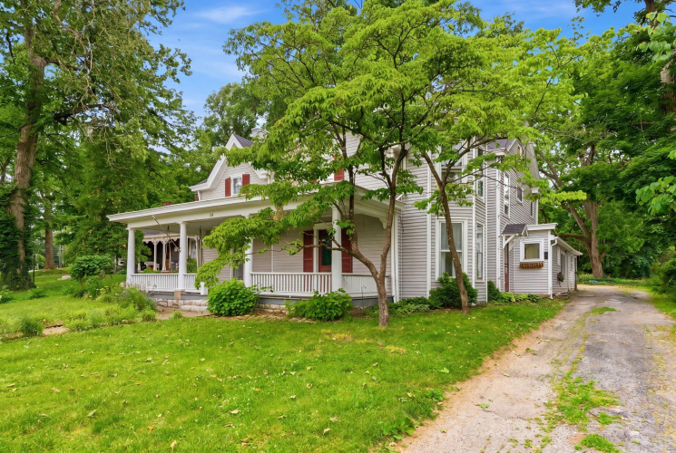 Listing Image 3