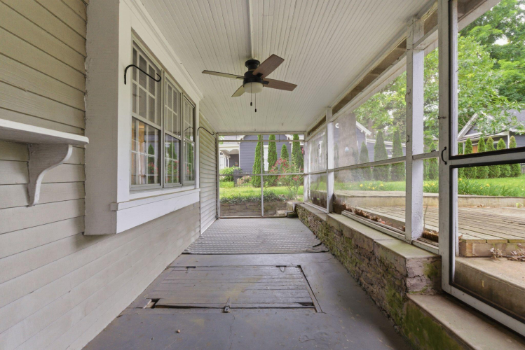 Listing Image 45
