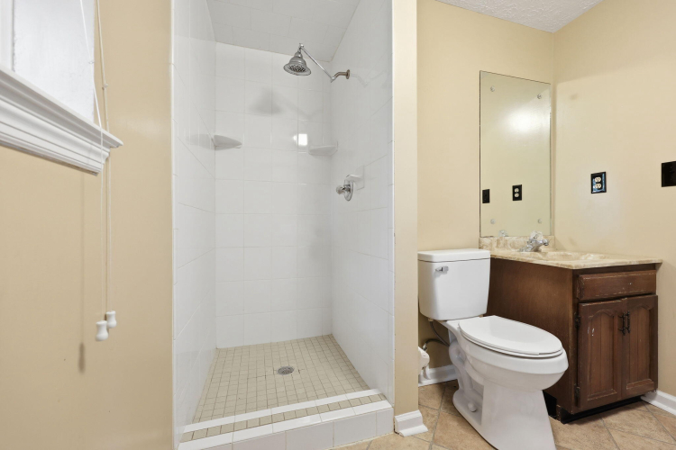 Listing Image 53