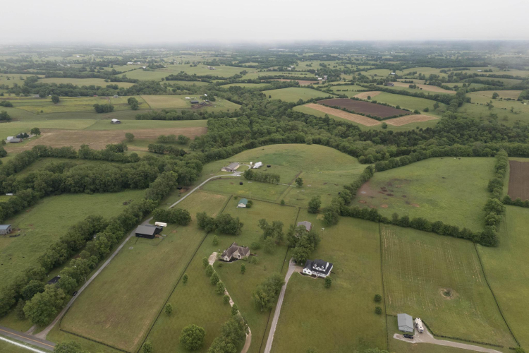 Listing Image 37