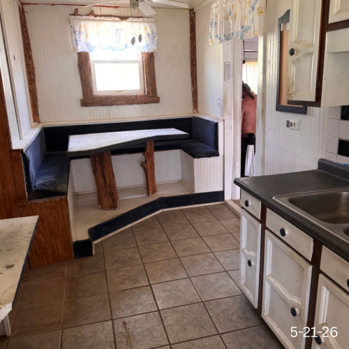 Listing Image 5