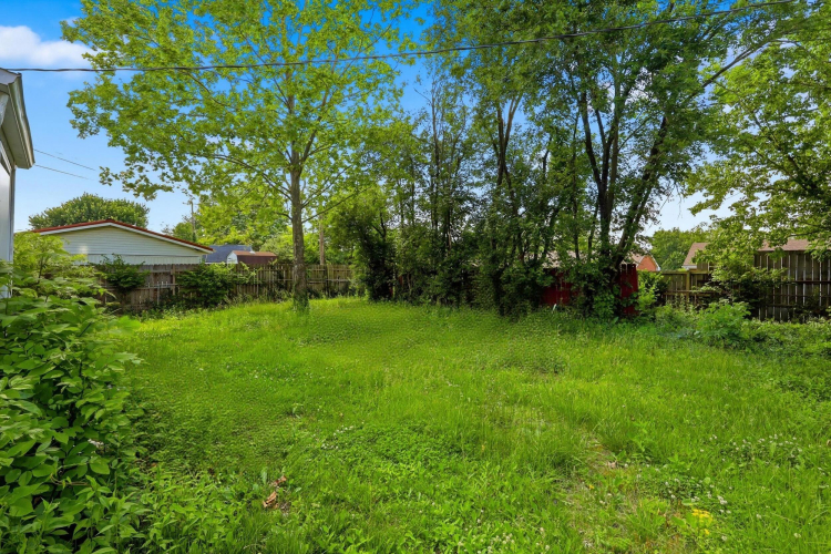 Listing Image 17