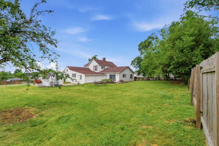 Listing Image 36