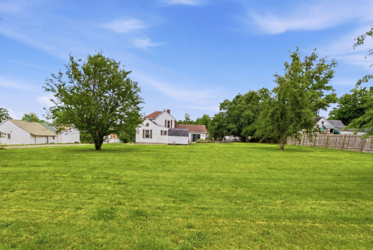 Listing Image 37