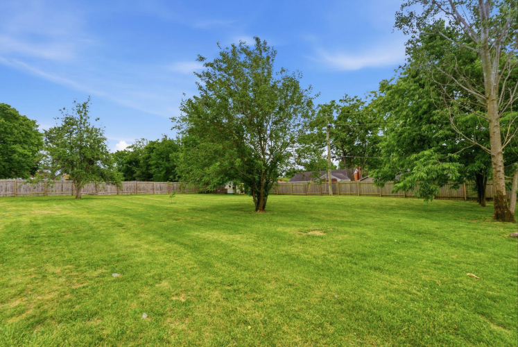 Listing Image 39