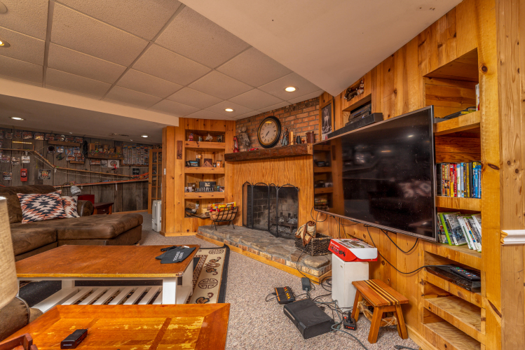 Listing Image 40