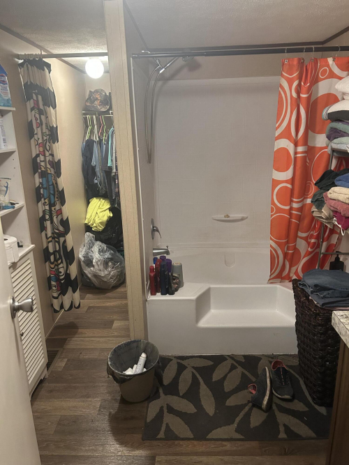 Listing Image 16