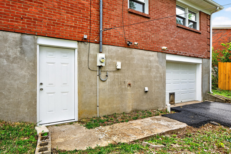Listing Image 28