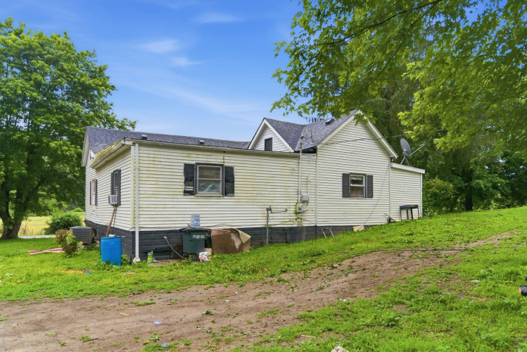 Listing Image 28
