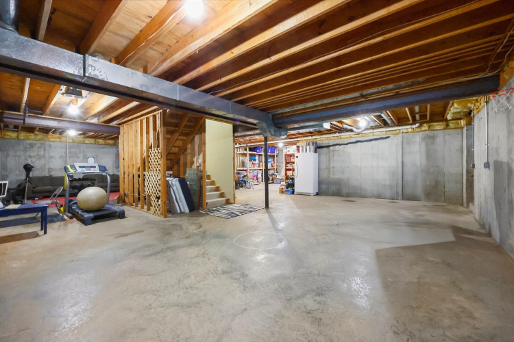 Listing Image 49