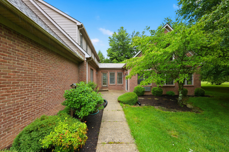 Listing Image 55