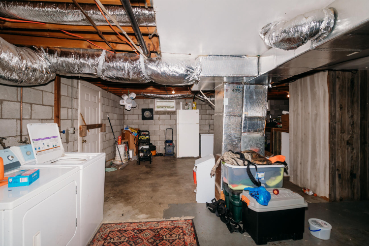 Listing Image 17
