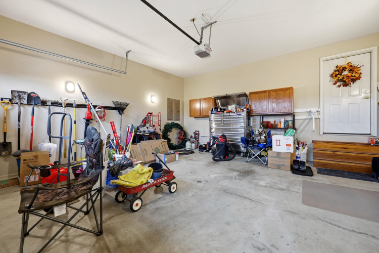 Listing Image 46