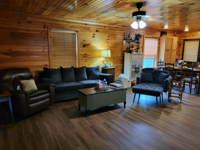 Listing Image 8