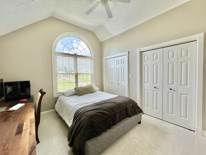 Listing Image 54