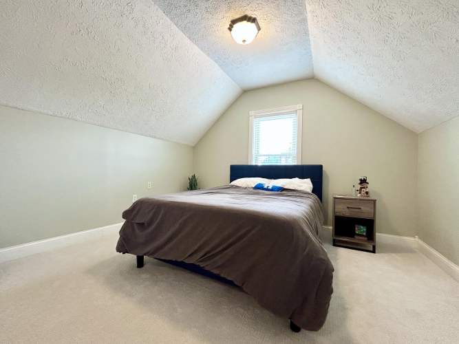Listing Image 59