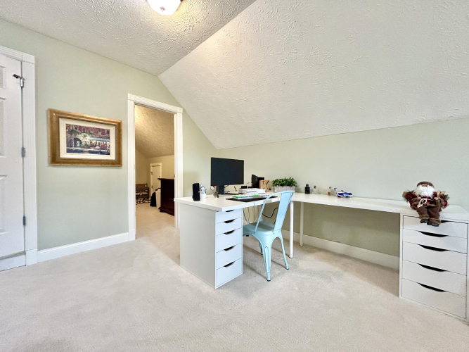 Listing Image 64