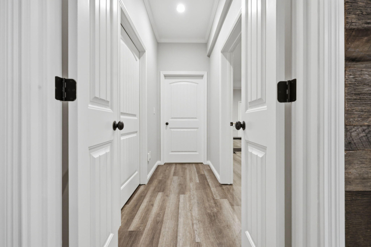 Listing Image 120