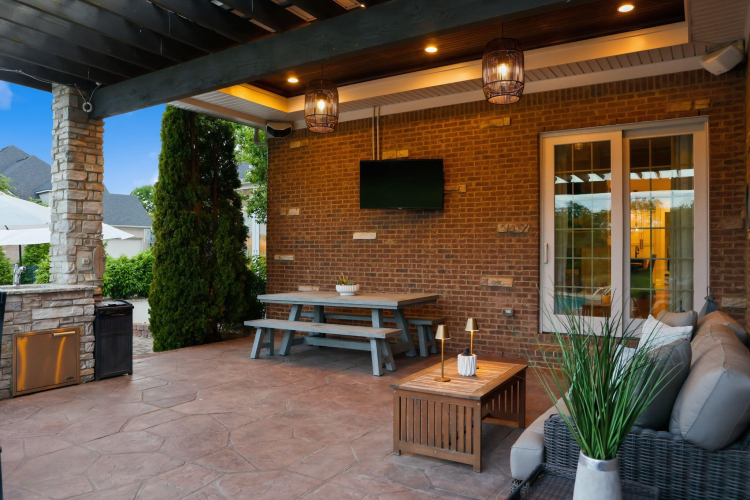 Listing Image 128