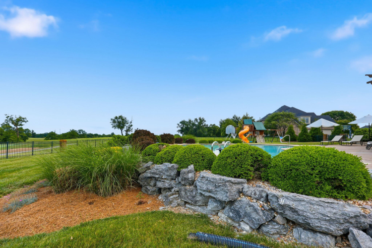 Listing Image 138