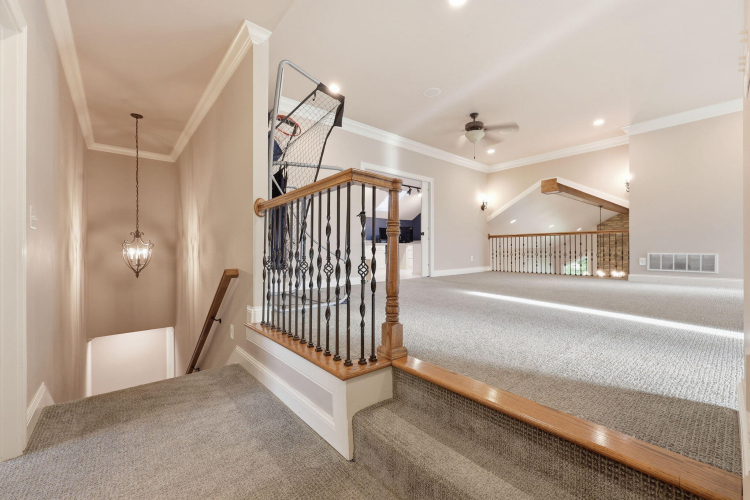 Listing Image 80