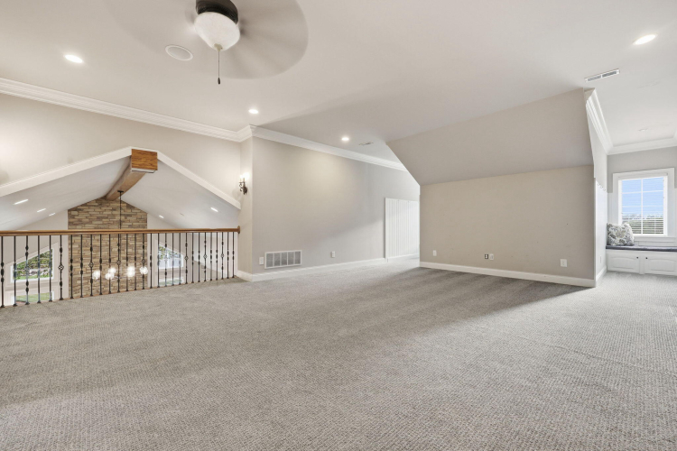 Listing Image 91